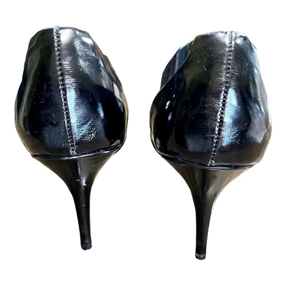 CHARLOTTE RUSSE, BLACK PATENT LEATHER HEELS. ATTRACTIVE ZIP UP CLOSURE. SIZE 8 - Picture 4 of 8
